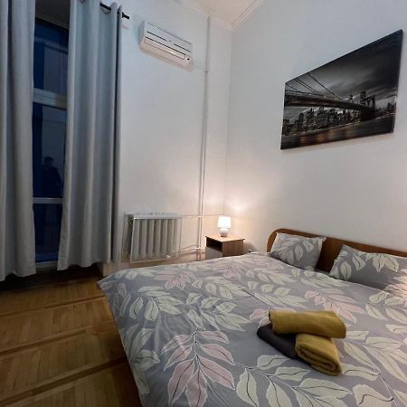 Apartment In The Historic Center Kyiv Exterior photo